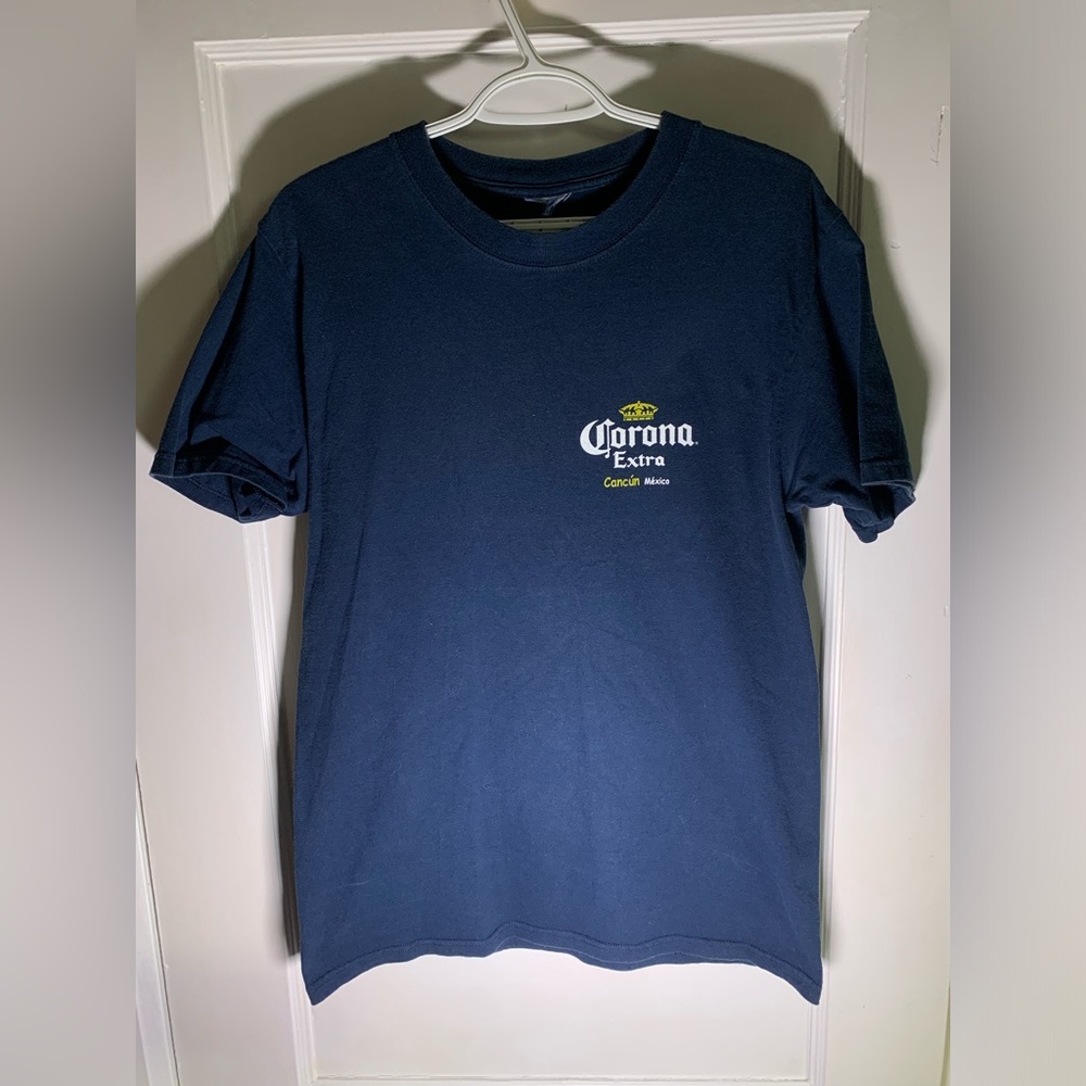 Vintage 90s Corona graphic shirt